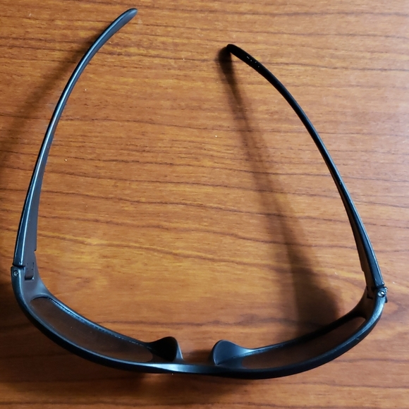 Sunglasses - Picture 2 of 3